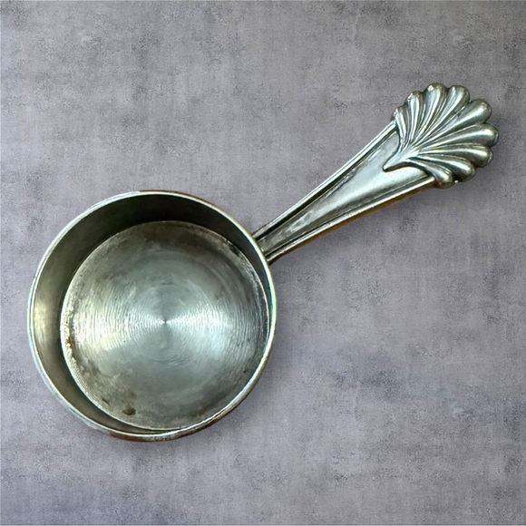 Vintage Coffee Scoop Cup Figural Handle Silver Plate - Picture 1 of 3